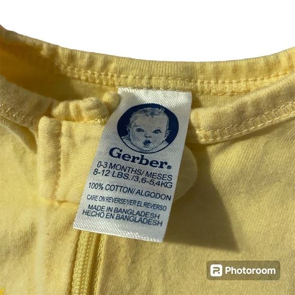 Gerber Yellow Ducks Ducky Zip Up Footie 0-3 Months One Piece Pajamas Baby Infant - Picture 2 of 4